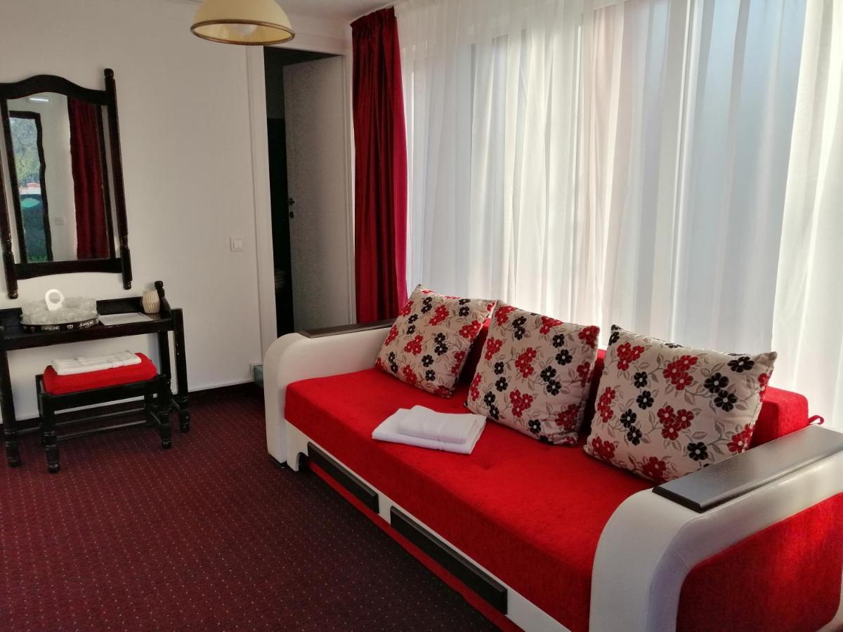 יאשי Copou Inn מראה חיצוני תמונה