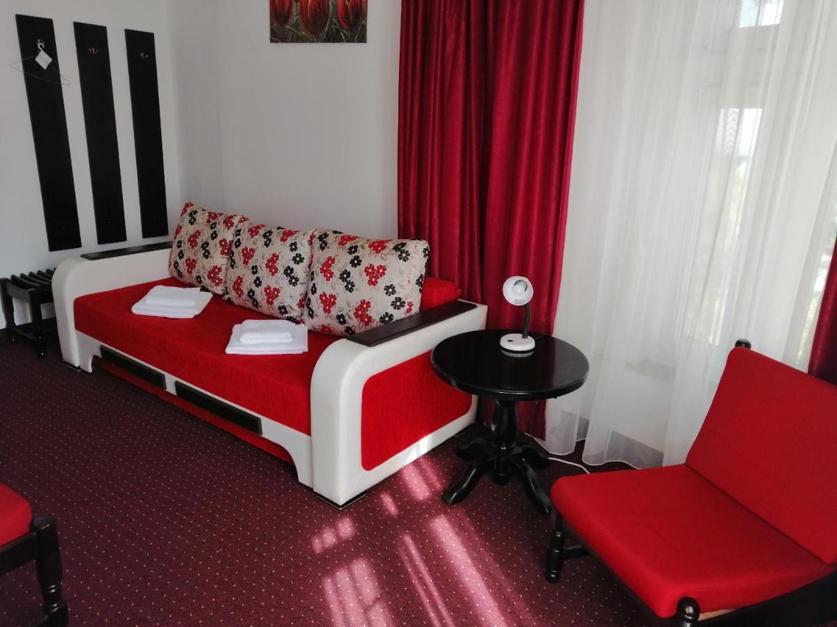 יאשי Copou Inn מראה חיצוני תמונה