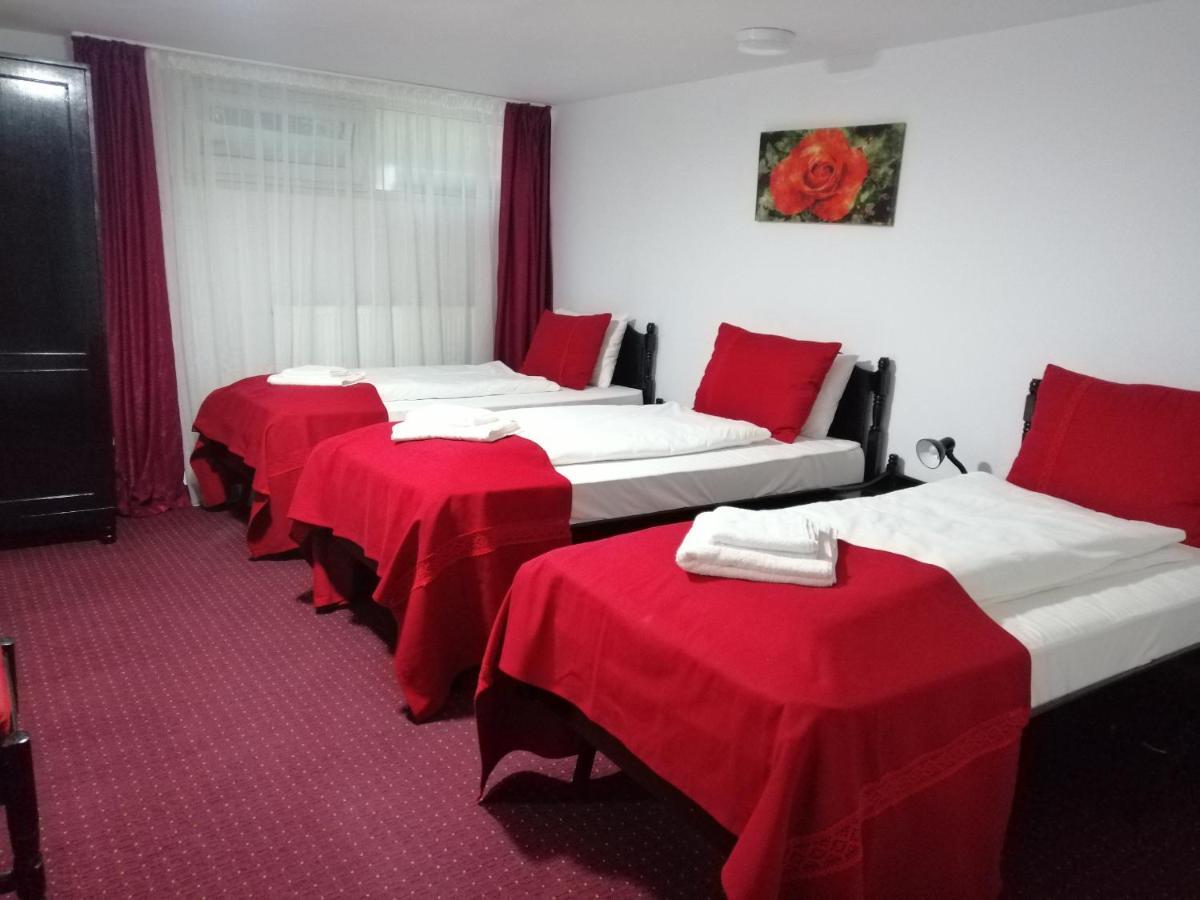יאשי Copou Inn מראה חיצוני תמונה