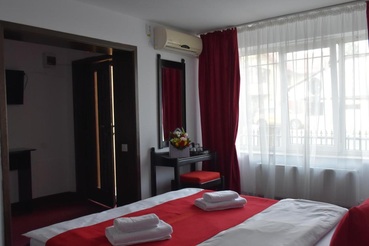 יאשי Copou Inn מראה חיצוני תמונה